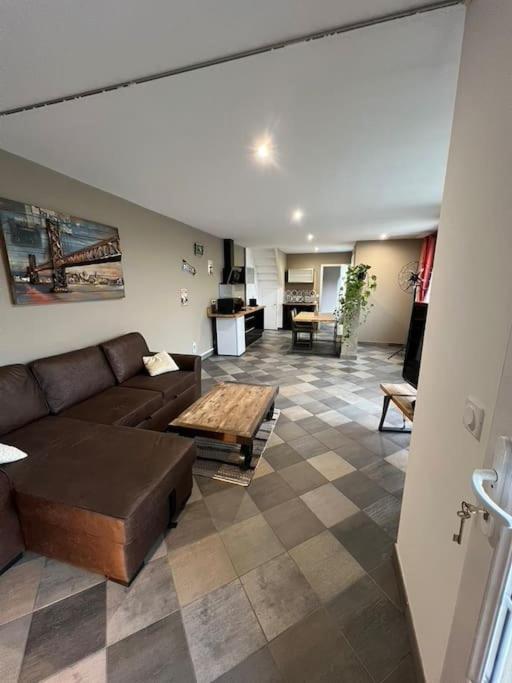 Grand Duplex De 80M2 Alençon Exterior foto